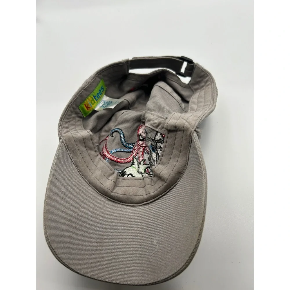 Sea Life Mall‎ of America Marvel Mashup Sea Creature Hat Grey Kidtees Strapback